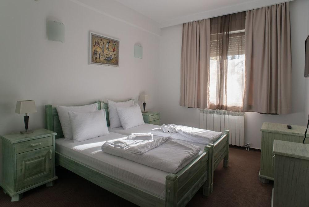 Hotel Trim Nikšić Екстериор снимка