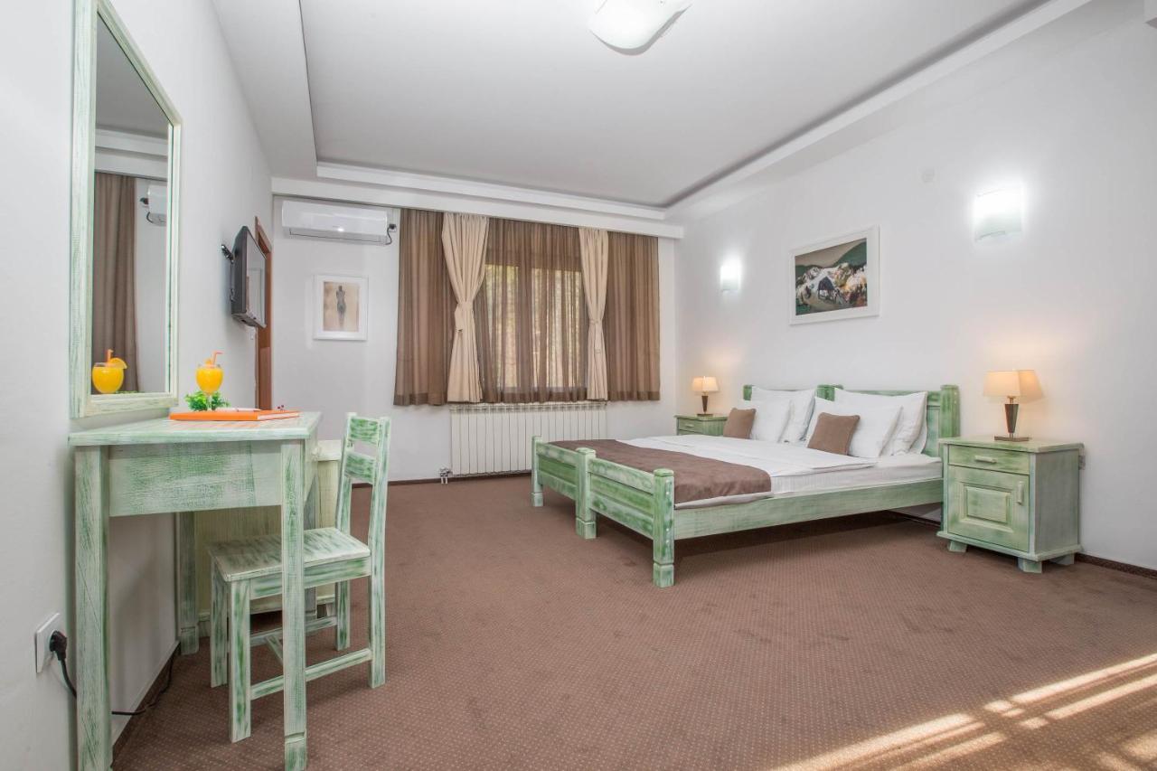 Hotel Trim Nikšić Екстериор снимка